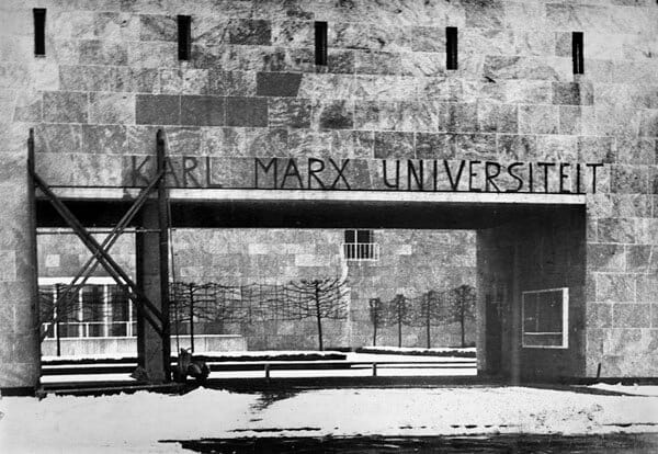 Verkeerd gespeld: 'Michael Bakoenin Universiteit' ;-P Karl Marx Universiteit, Tilburg 1969